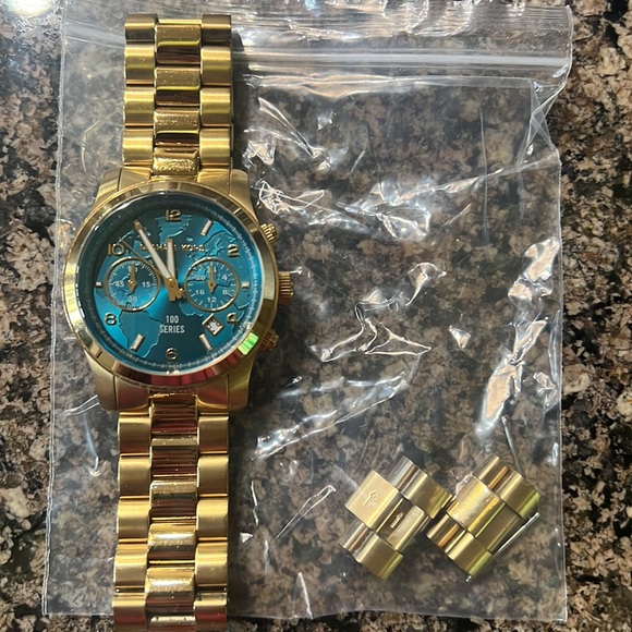 Michael Kors Watch Hunger Stop Runway Watch - Picture 6 of 7